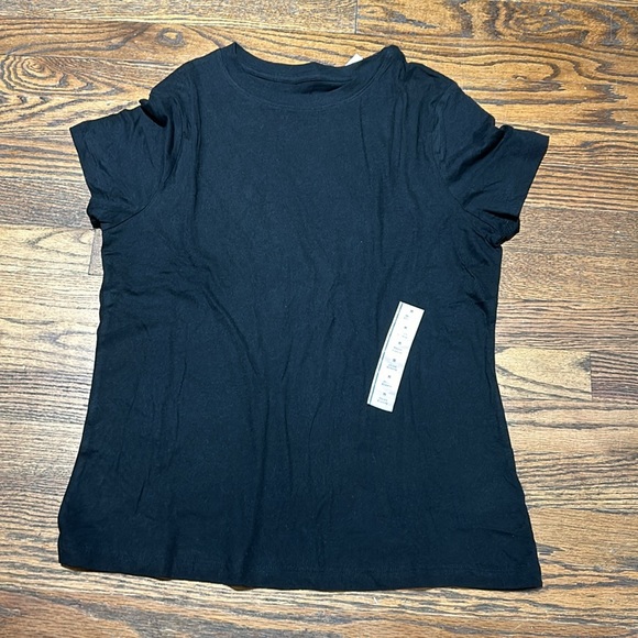 Black Short Sleeve Shirt - Picture 3 of 9